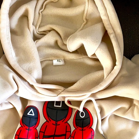 Squid Game Sweatshirt - Picture 4 of 7